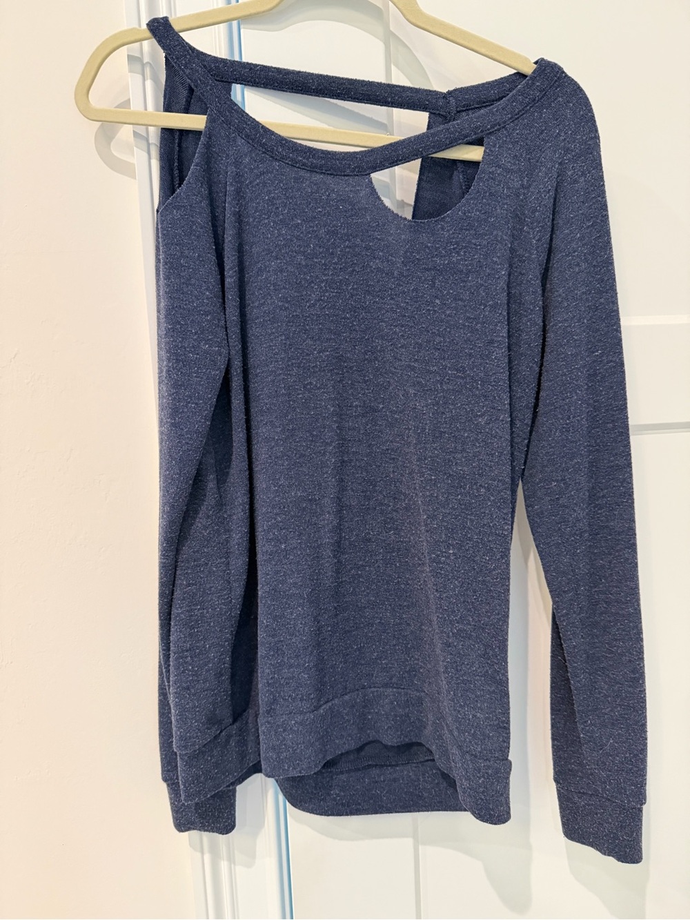 Cha Sor Asymmetrical Navy Cutout Long-Sleeve Sweatshirt